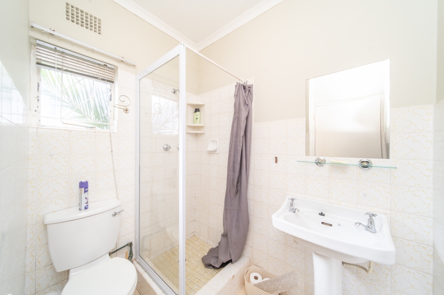 4 Bedroom Property for Sale in Bonza Bay Eastern Cape